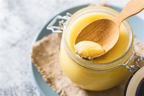 What is the ghee - Here are some of the health benefits of ghee. 1. Keto-Friendly Food! Ghee has a little more fat than butter and provides slightly more butyric acid and other short-chain fatty acids. With only trace amounts of carbs, ghee is a keto-friendly food. Ghee is also a rich source of vitamin A and E (fat soluble vitamins) [ 1] [ 2] [ 3].